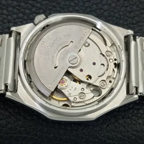 Vintage 1982 Citizen Automatic Mens Silver Watch W/daydate & Gold accents